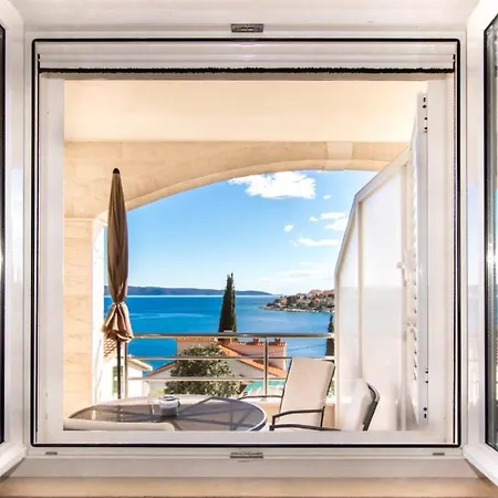 Marta Διαμέρισμα Τρογκίρ