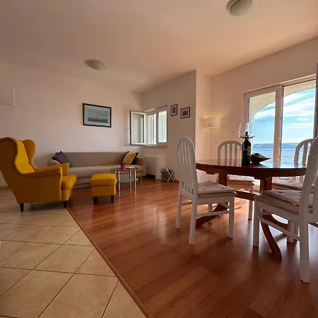 Marta Apartment *